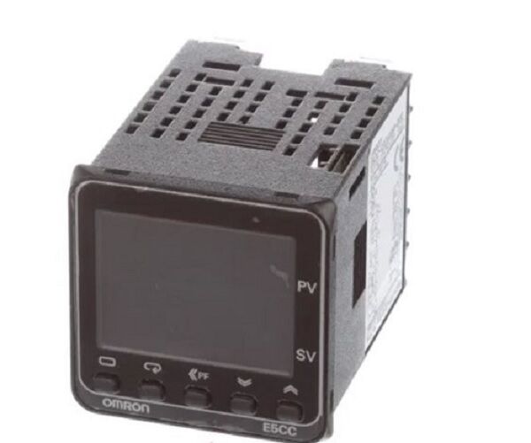 Bộ điều khiển nhiệt độ OMRON E5CC-RX2DBM-004 Bộ điều khiển nhiệt độ OMRON E5CC-RX2DBM-004