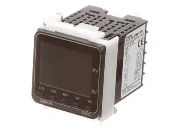 Bộ điều khiển nhiệt độ OMRON E5CC-TQX3A5M-001 Bộ điều khiển nhiệt độ OMRON E5CC-TQX3A5M-001